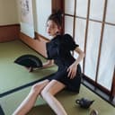 JK&JS Short Sleeved Black Stand Collar Moderate Short