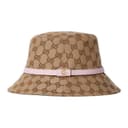 GUCCI Gg Canvas Bucket Hat