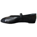 CHANEL Flat Black