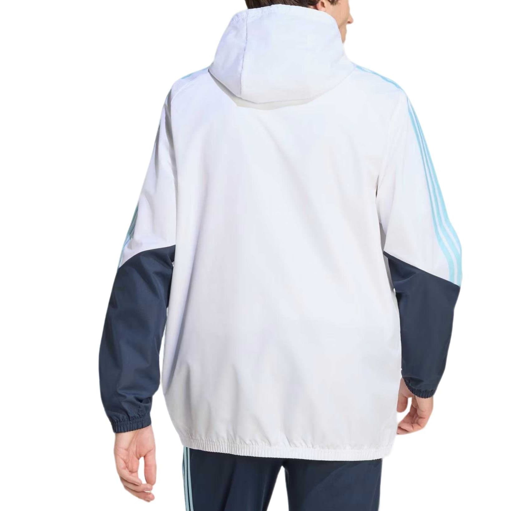 Adidas Jackets White Hooded (Nondetachable) Moderate