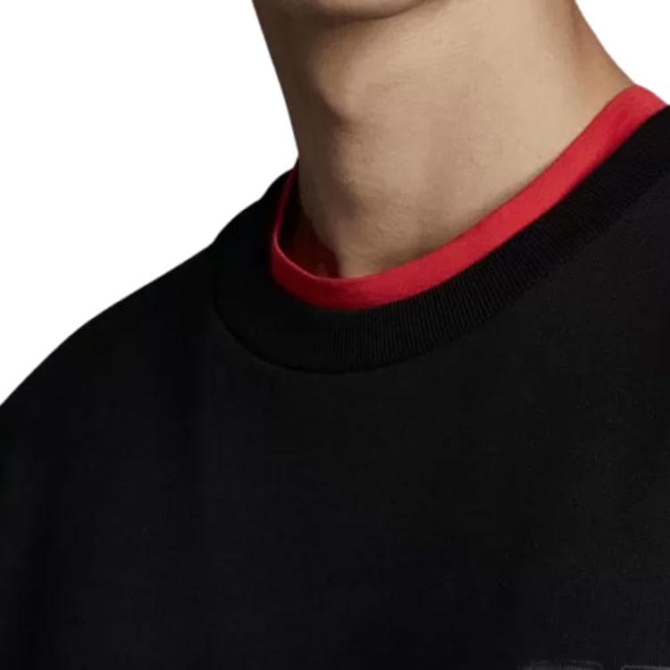 Moncler Sweatshirts Black Crew Neck Moderate
