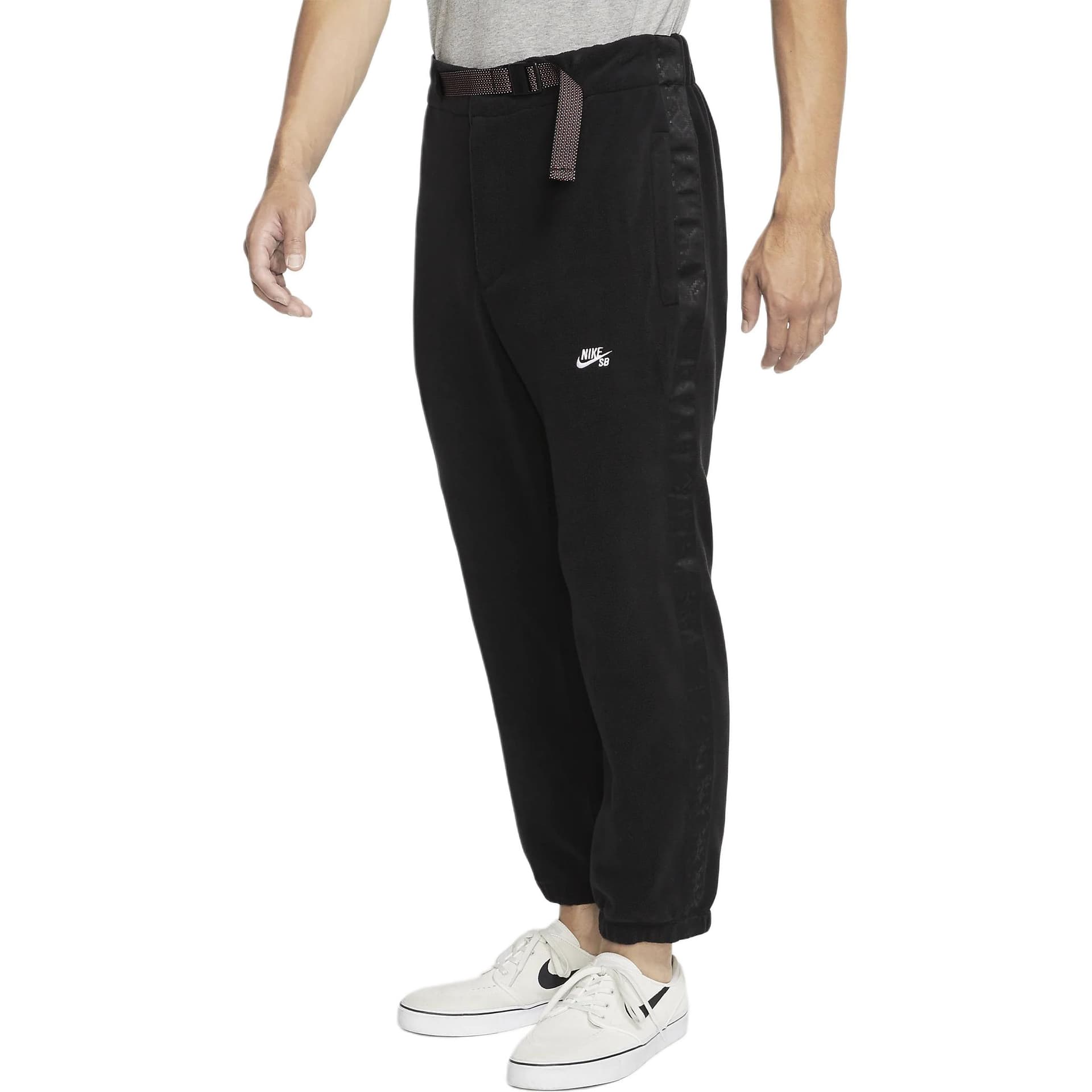 Nike Sports Moderate