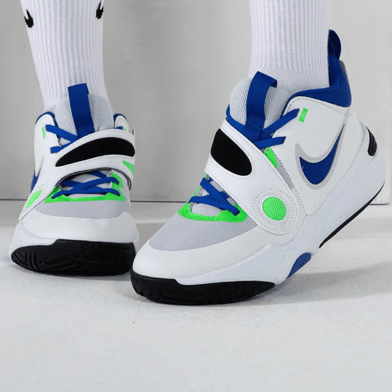 Nike Team Hustle D 11 Green Strike Racer Blue GS
