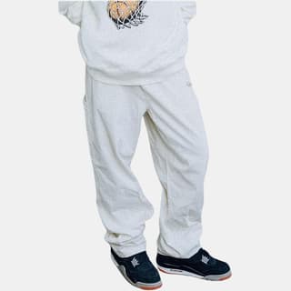 UNDEFEATED Cargo Moderate