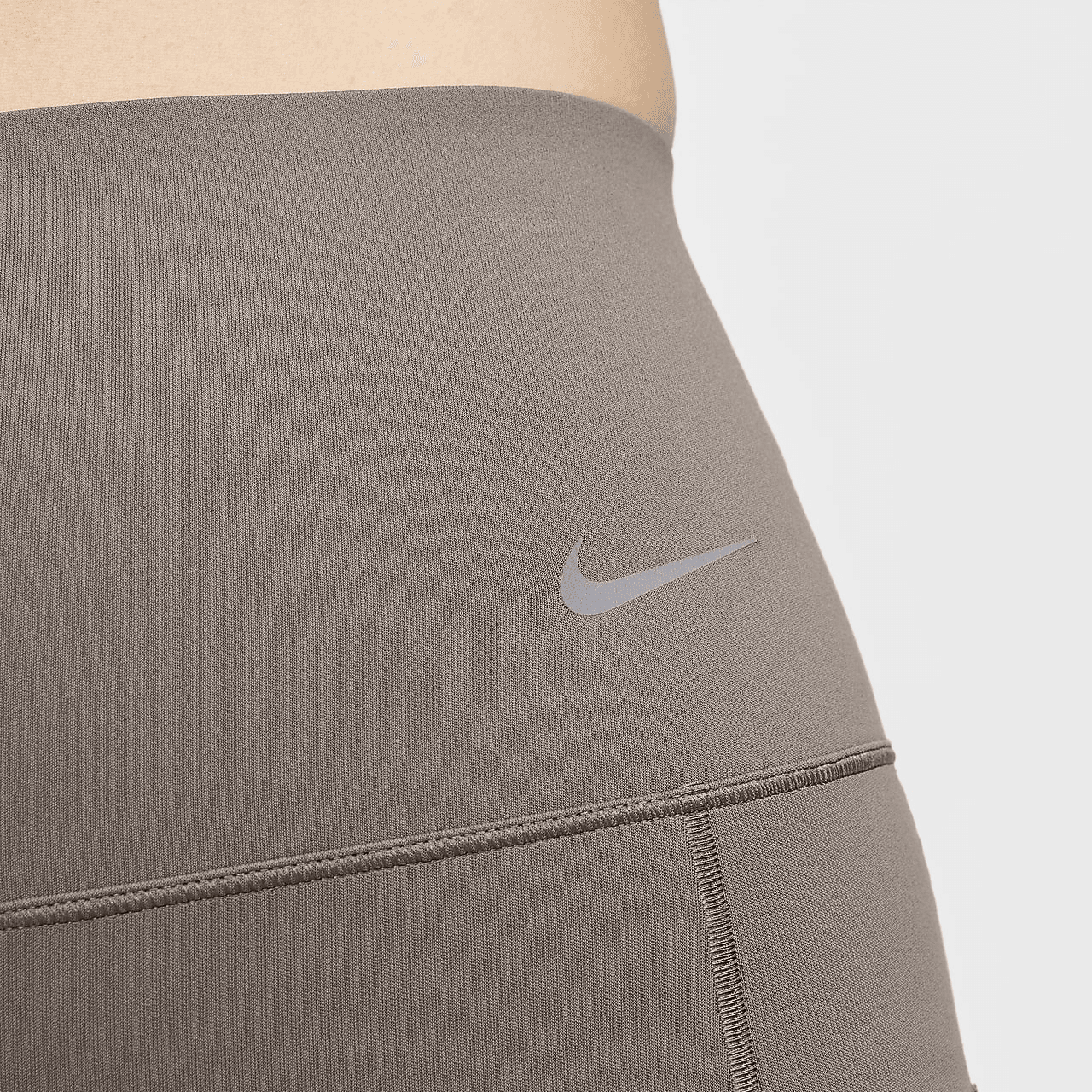 Nike Universa Sports Ore Gray/Black