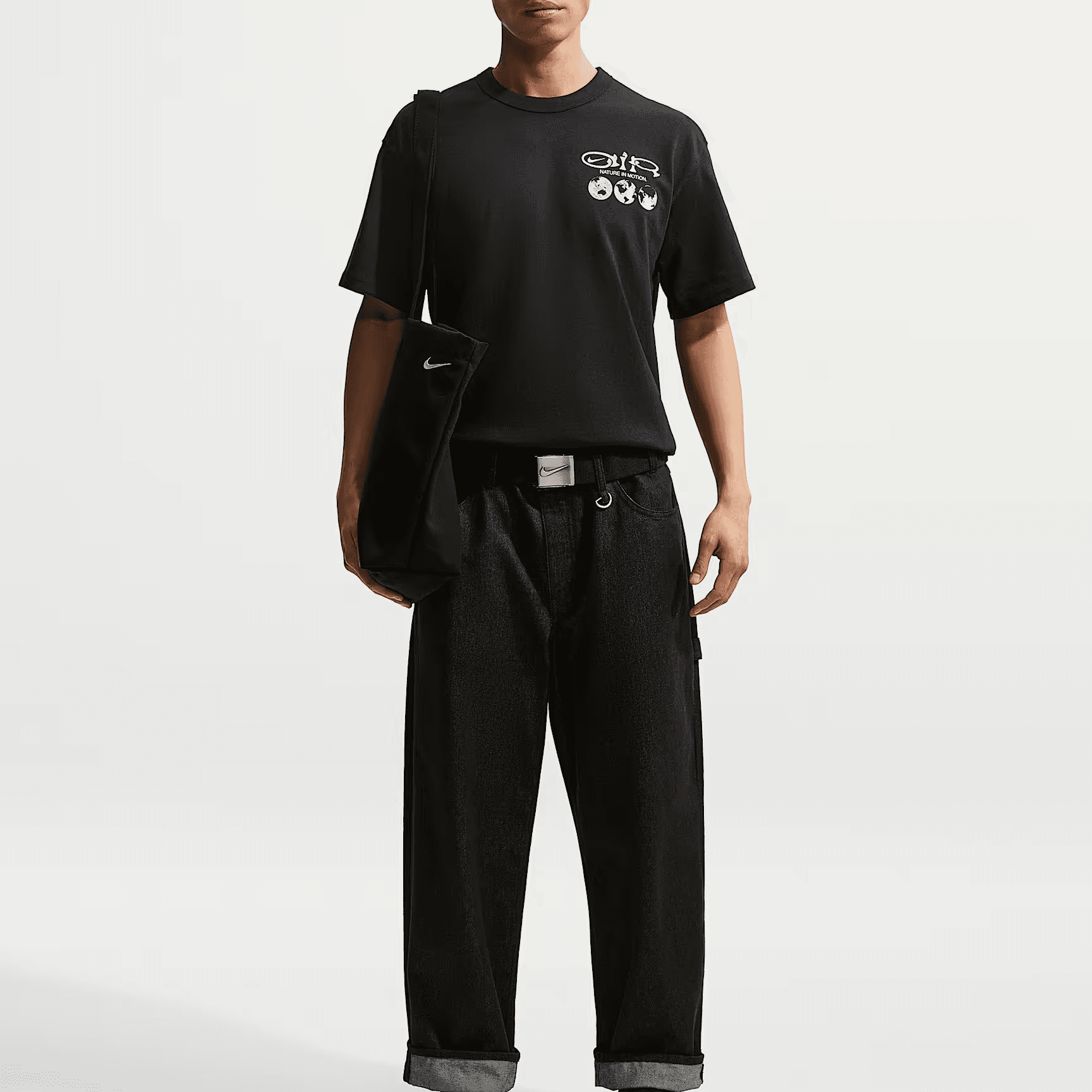 Nike Sportswear Premium Essentials T Shirt