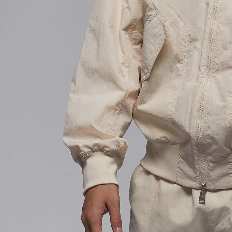 Jordan Renegade Essentials Jackets & Light Khaki