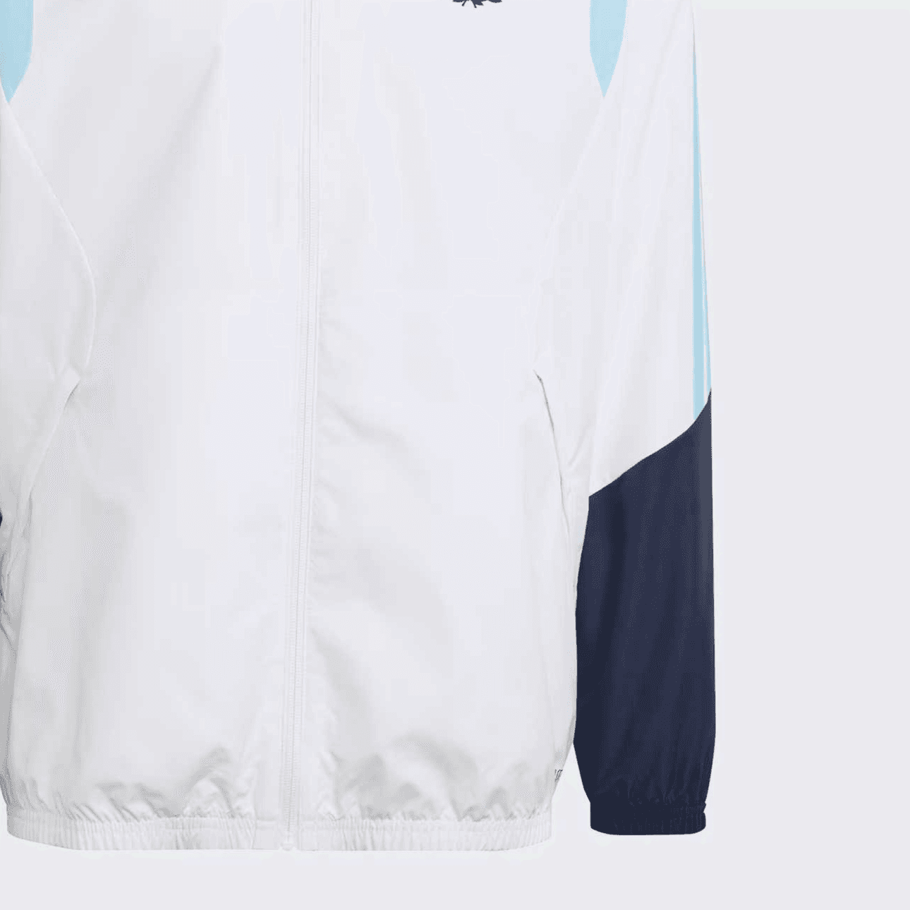 Adidas Jackets White Hooded (Nondetachable) Moderate
