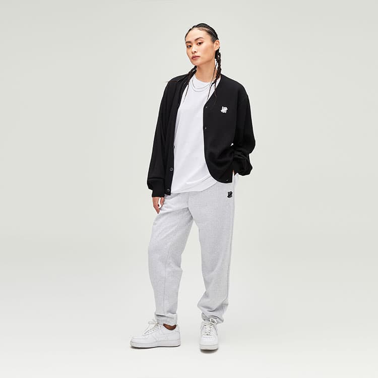 UNDEFEATED SS23 Sweaters Vneck Moderate Other