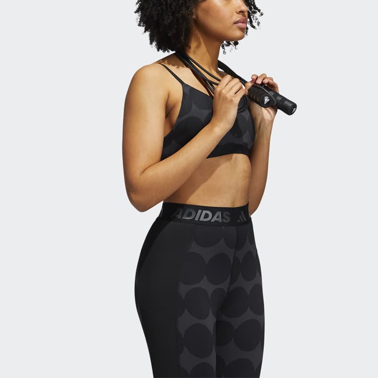 Adidas Sports Black Moderate