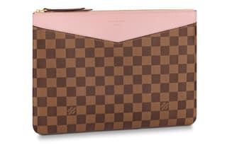 LOUIS VUITTON Clutches