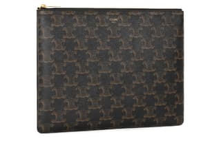 CELINE Triomphe Cow Clutch Regular Black