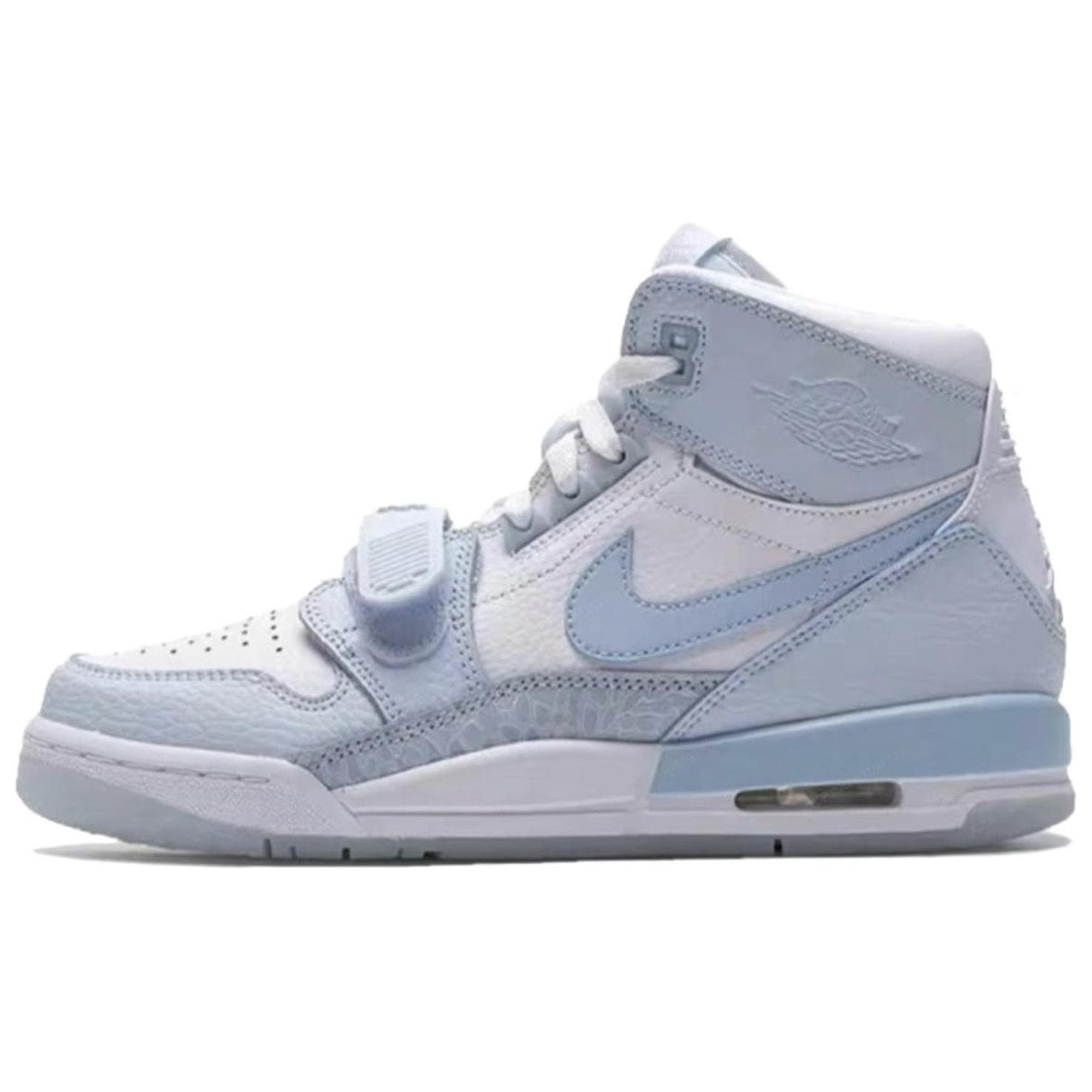 Jordan Legacy 312 Oreo Journal SAML Cushioning, Mid Vintage Carolina Blue