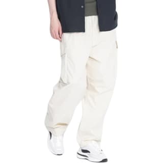 UNIQLO Moderate Straight Fit