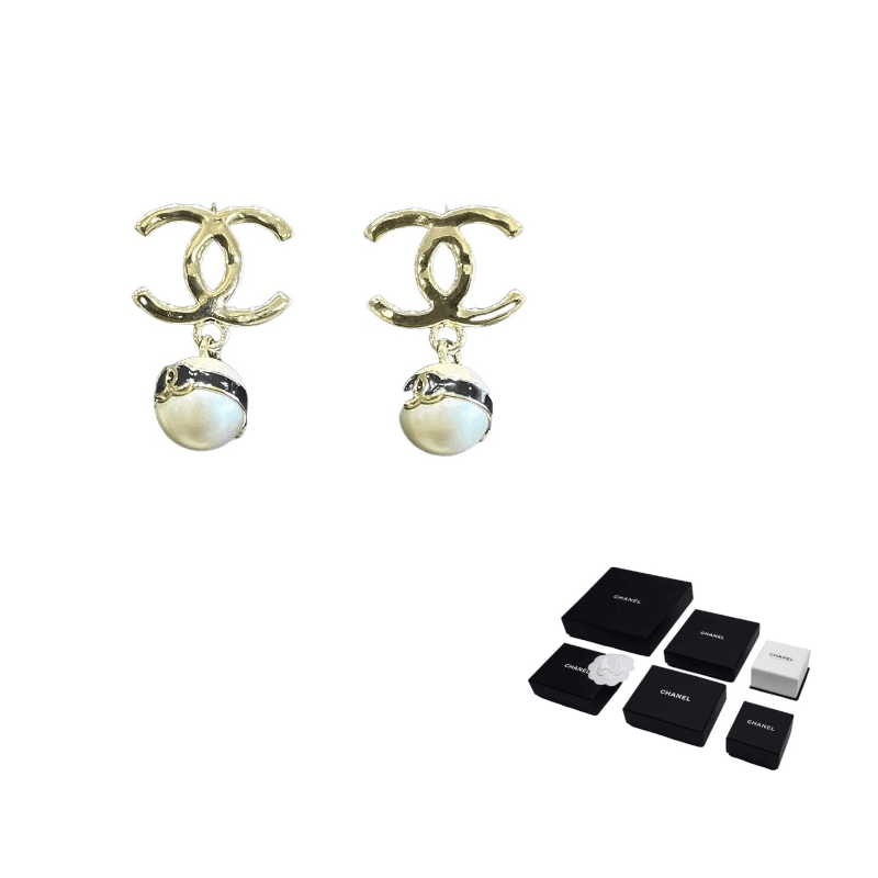 CHANEL Earrings Gold