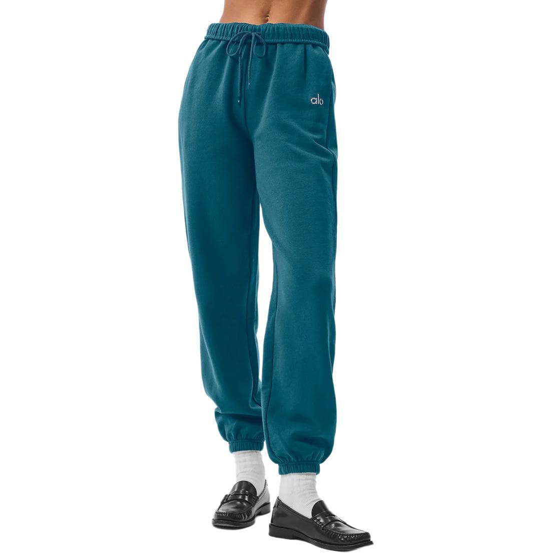 Alo Yoga Accolade Sports