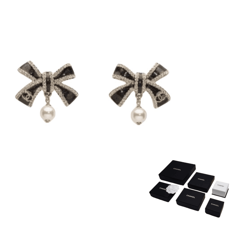 CHANEL Stud Earrings Black