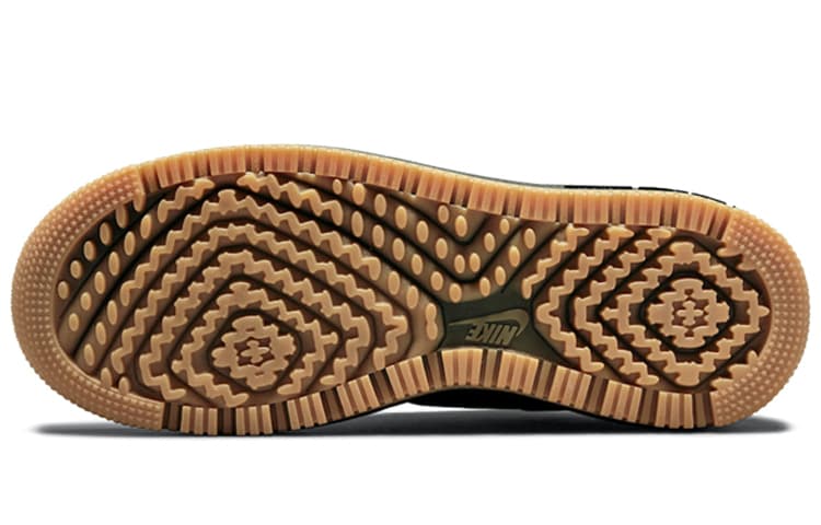 Nike Air Force 1 Luxe 'Black Gum'