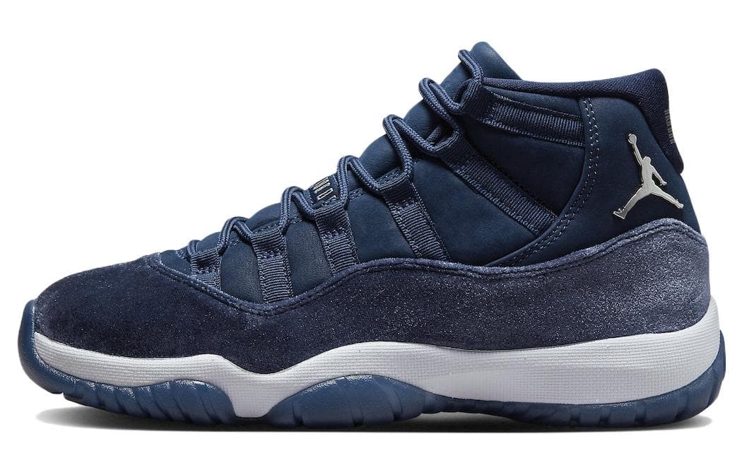 Air Jordan 11 Retro 'Midnight Navy Velvet'