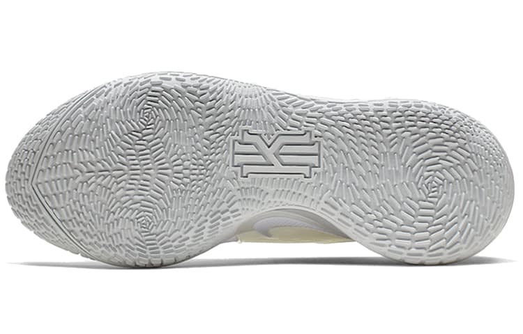 Nike Kyrie 2 Spongebob Sandy Cheeks