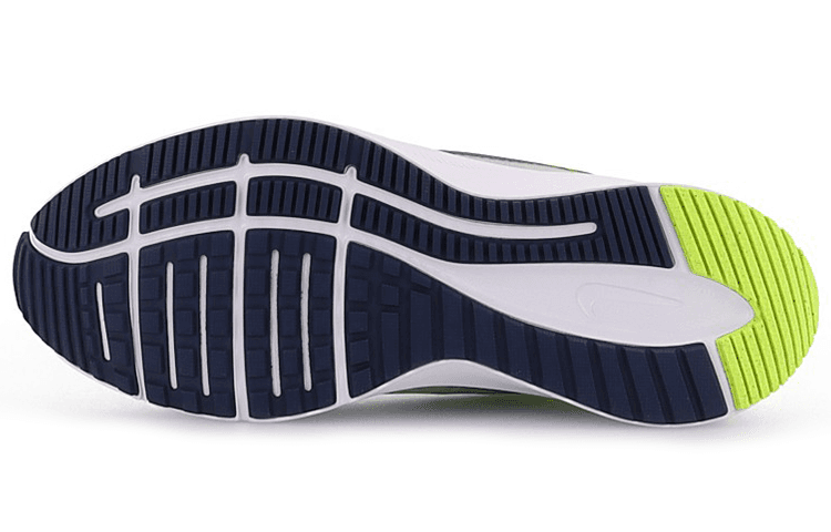 Nike Quest 4 Photon Dust Volt Glow