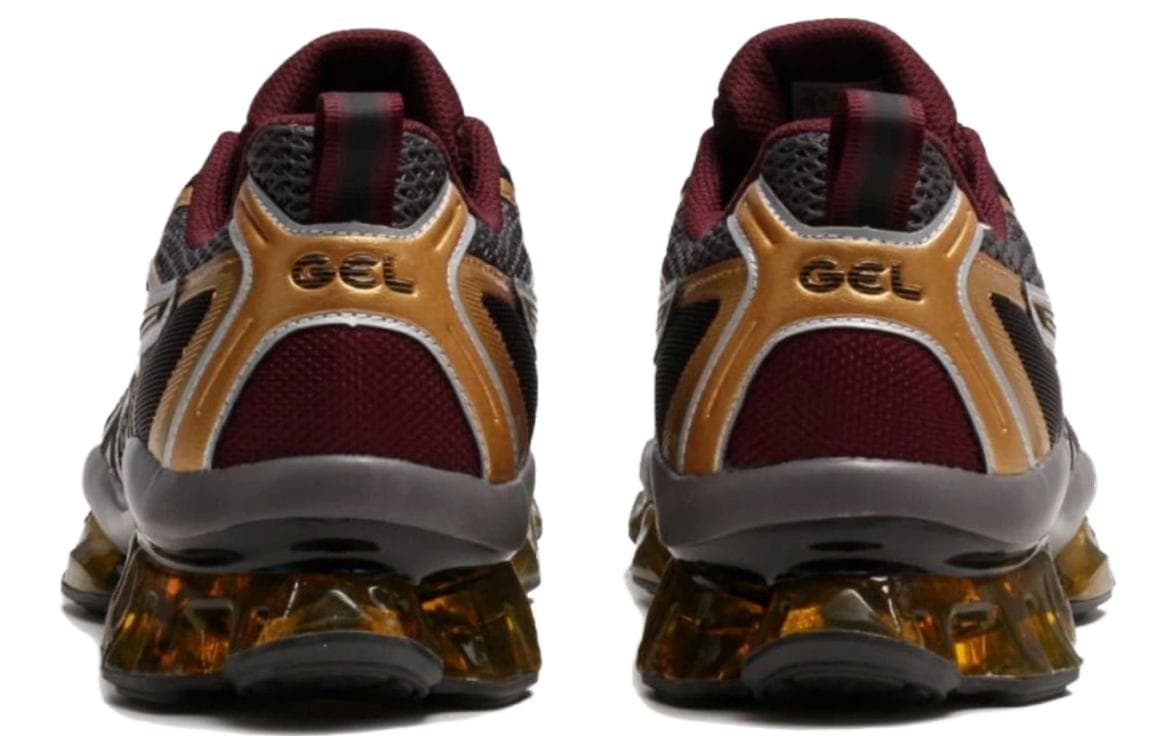 ASICS Gel Quantum Kinetic Carbon Pure Gold