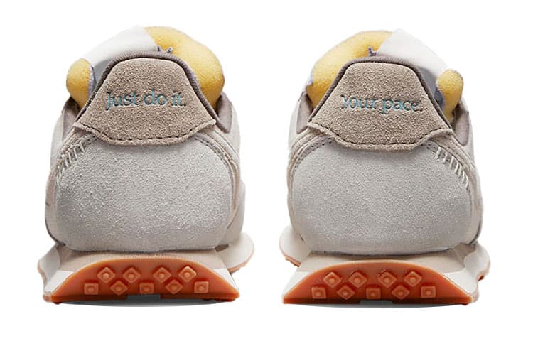 Nike Waffle Trainer 2 SE Light Ivory White