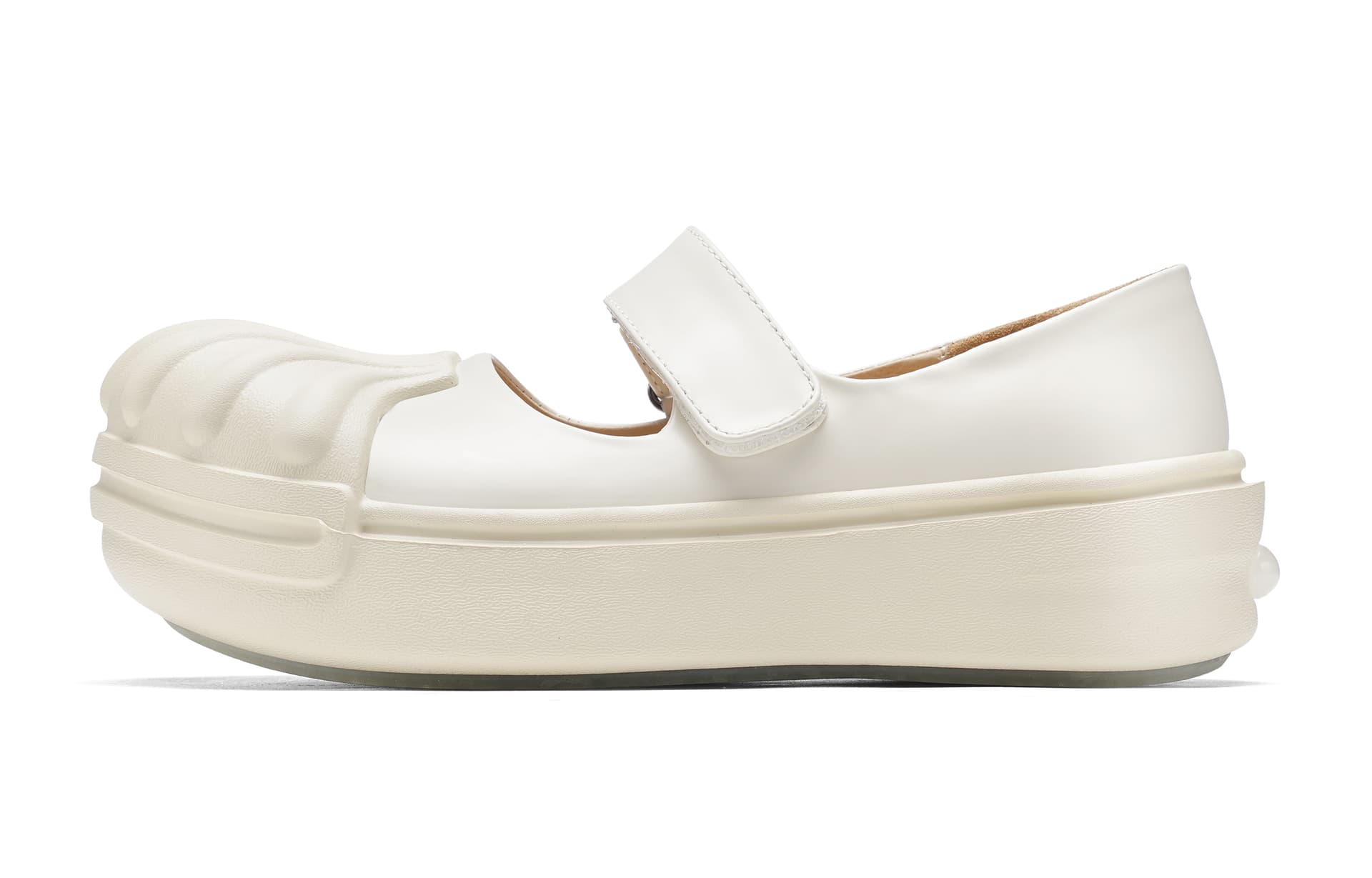 LOXKI Grain Cow Shoes, Ecru Pearl
