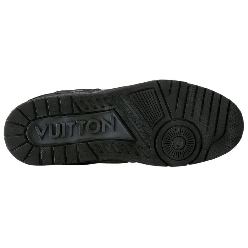 LOUIS VUITTON Trainer Black