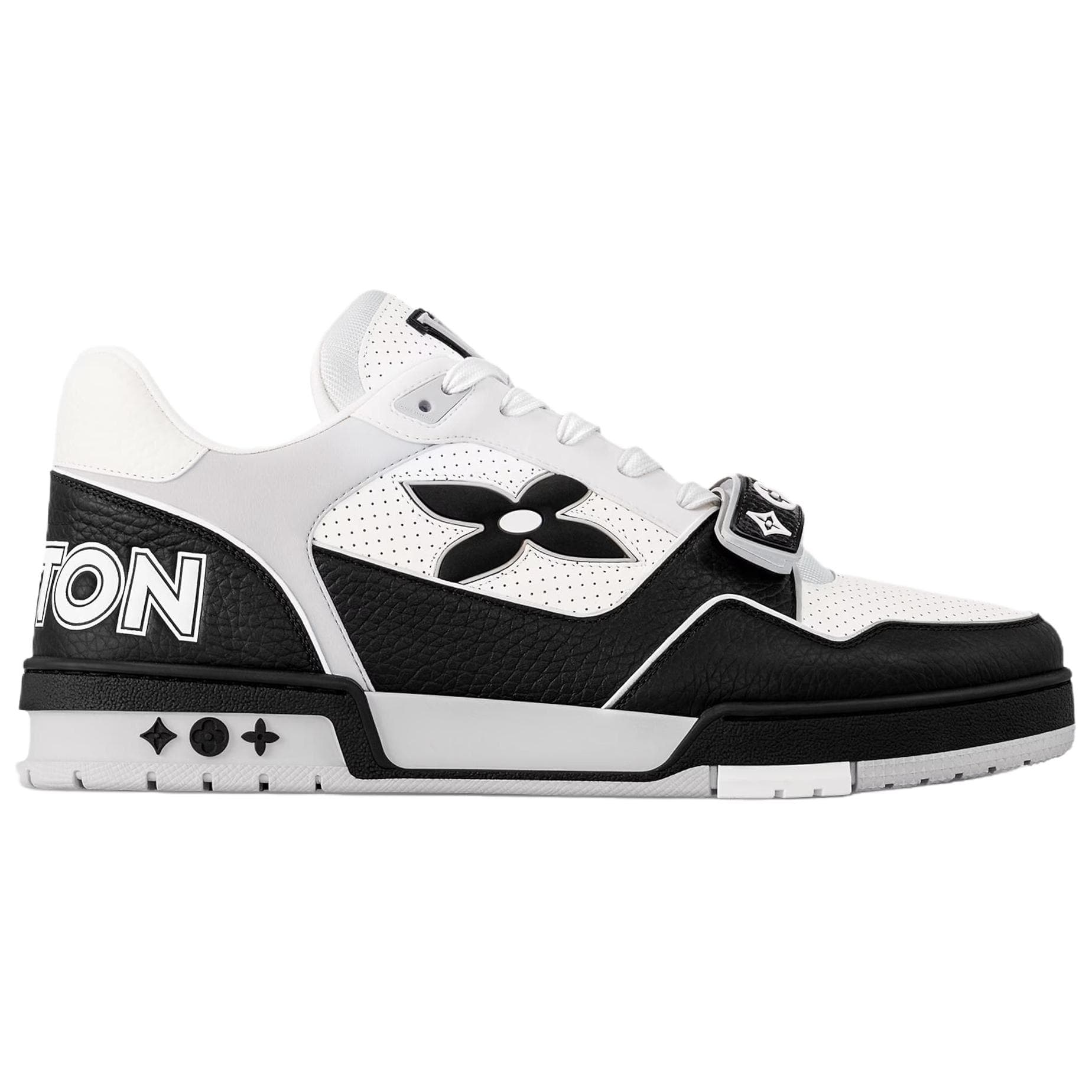 LOUIS VUITTON Trainer Black