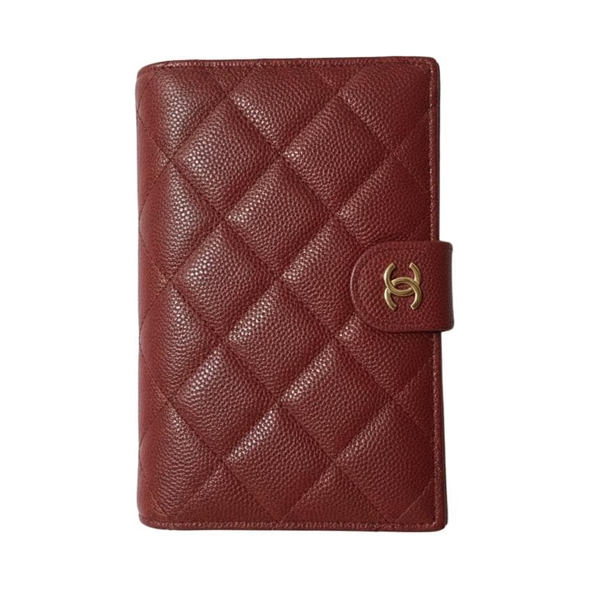 CHANEL Shiny Grain Calfskin & Gold Metal Passport Holder Small Burgundy Basic Set (Bag+Dust Bag)