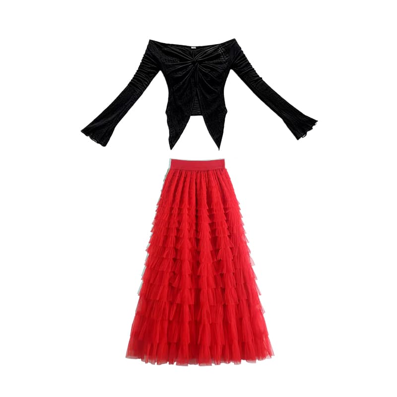 Black Top+Red Skirt
