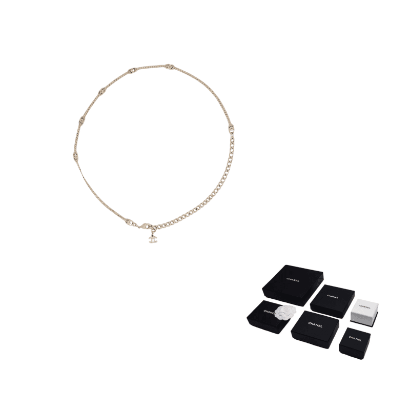 CHANEL Metal Necklaces Gold