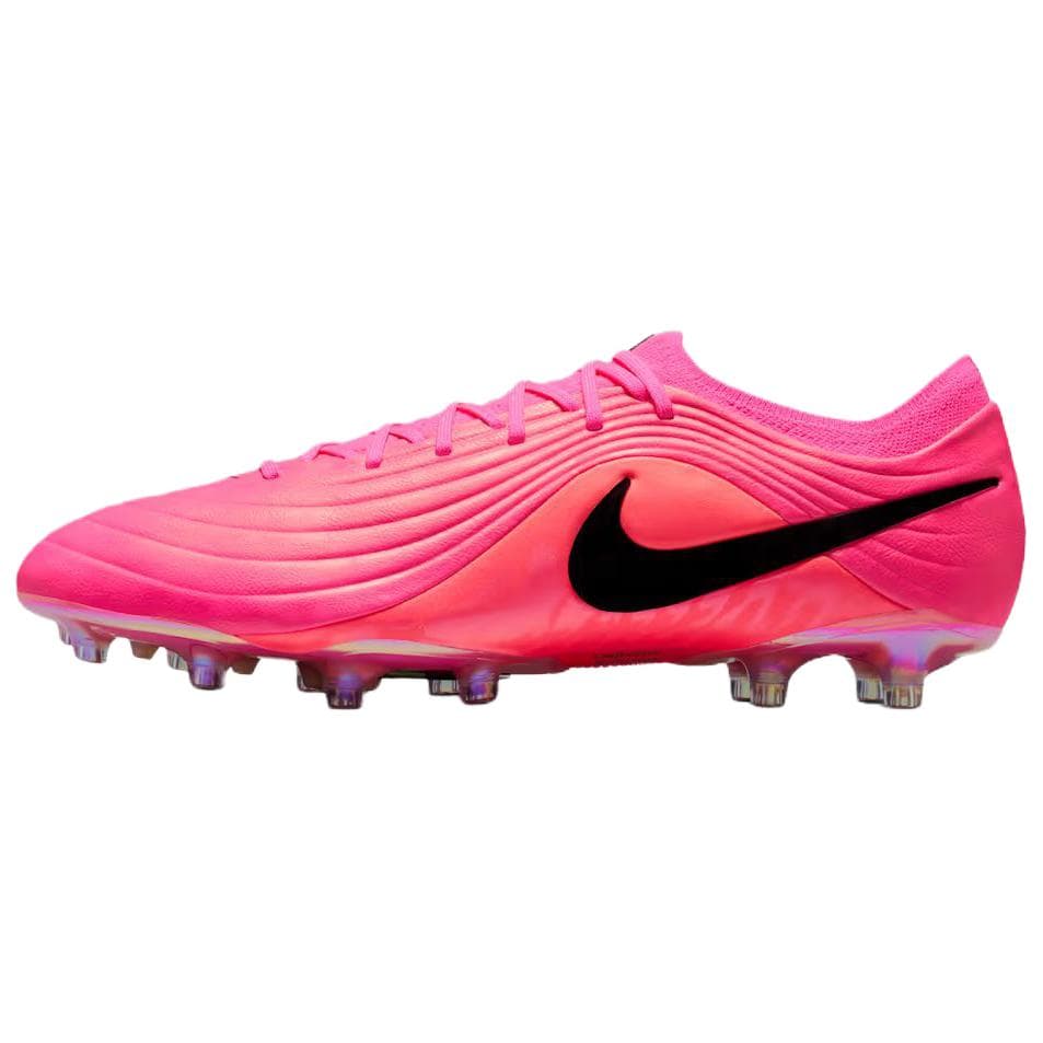 Nike Tiempo Maestro Soccer Lowtop Pink