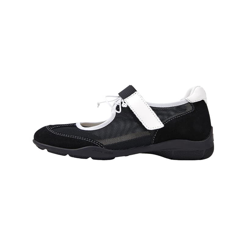 Marie Claire Flat
