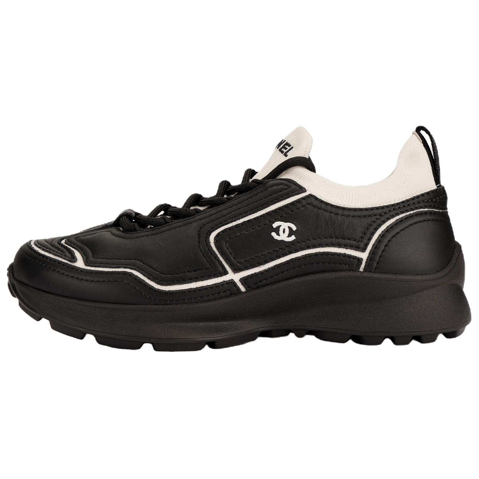 CHANEL Lowtop Black & White