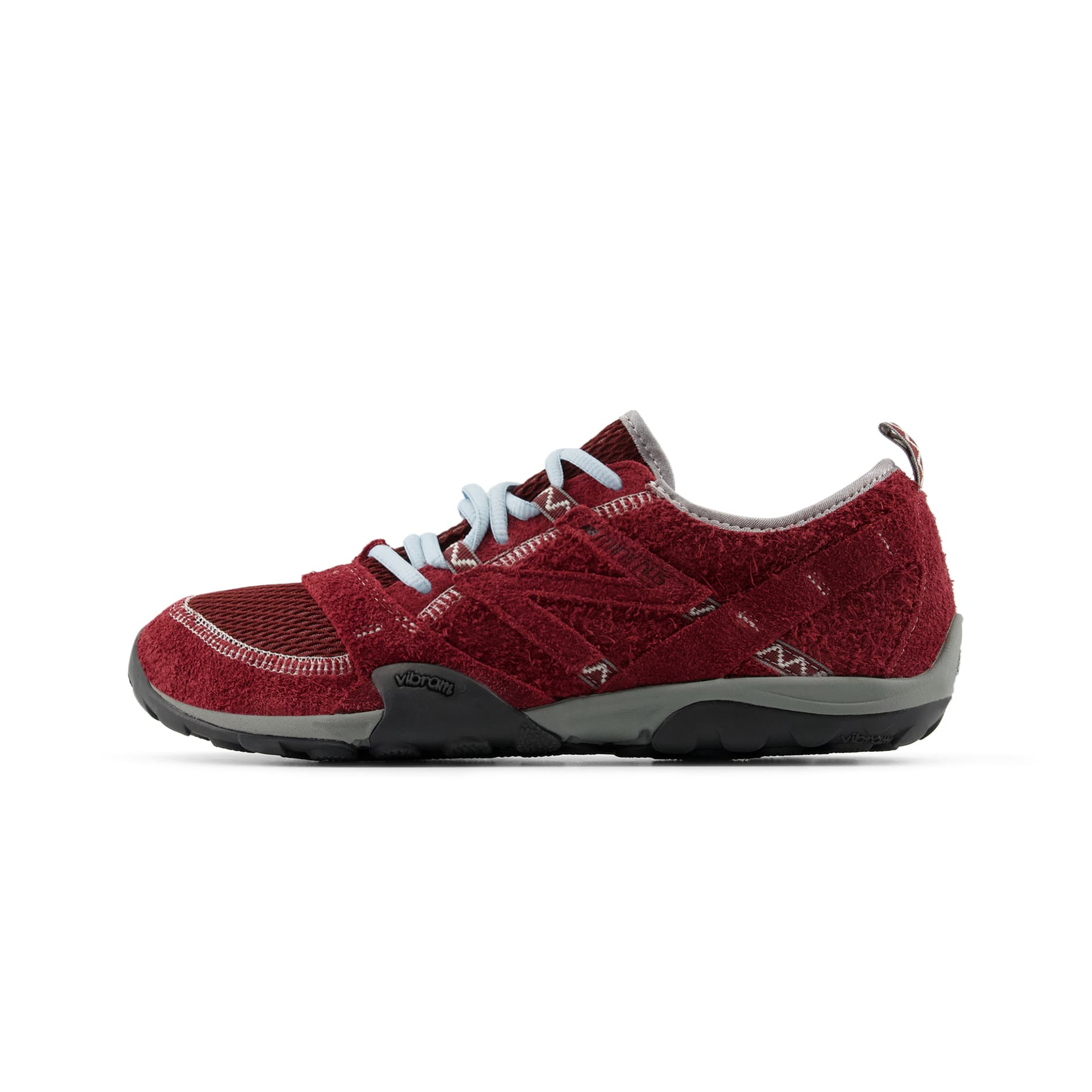 SUNLOVE X New Balance MT10O Lowtop Dark Red