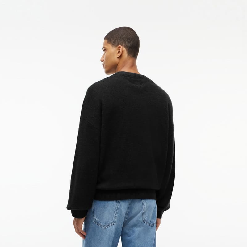 Tommy Hilfiger Sweaters Vneck Moderate