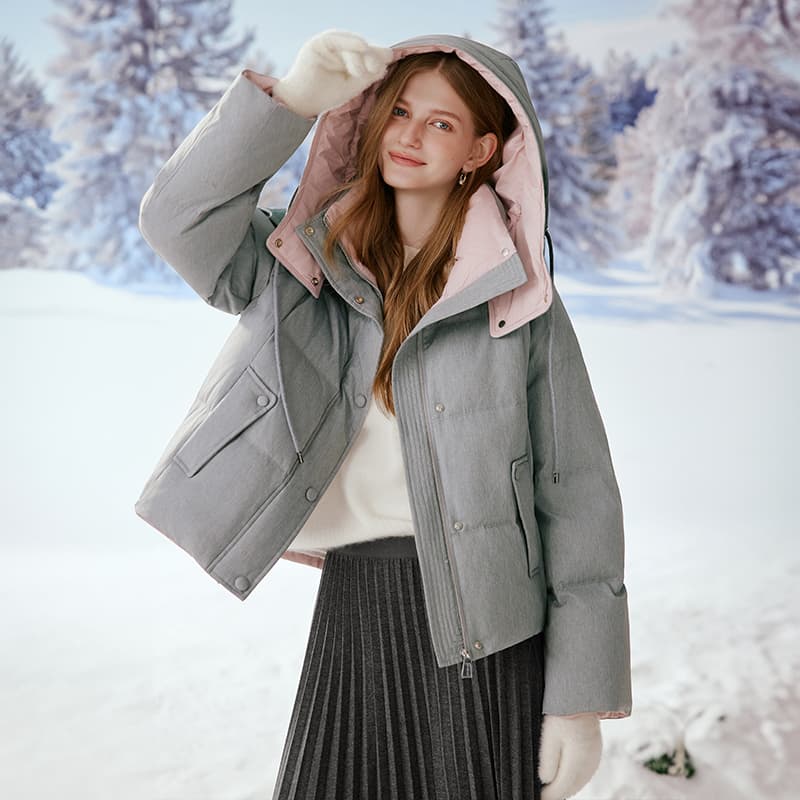 XIANGYING Down Jackets Light Gray Hooded Moderate Puffer Jacket