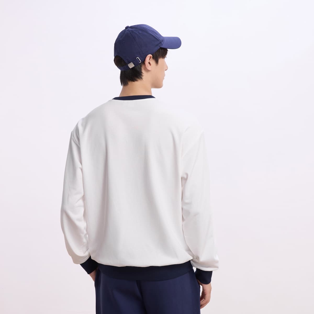 GAP Sweatshirts Crew Neck Moderate Straight Fit