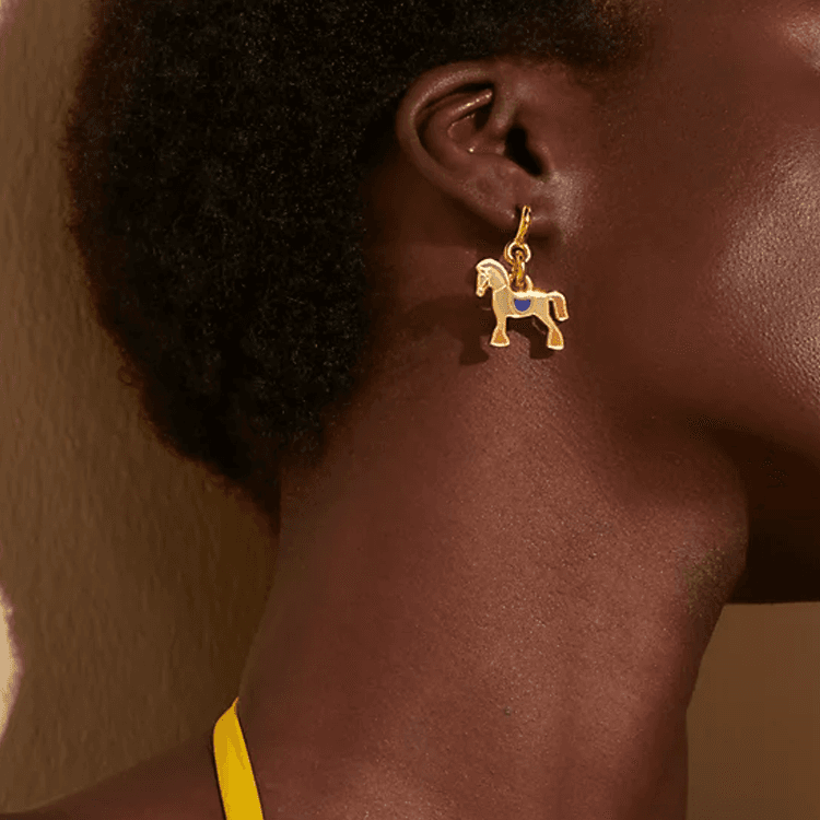 HERMES Cheval Metal Gold Plated Earrings Gold