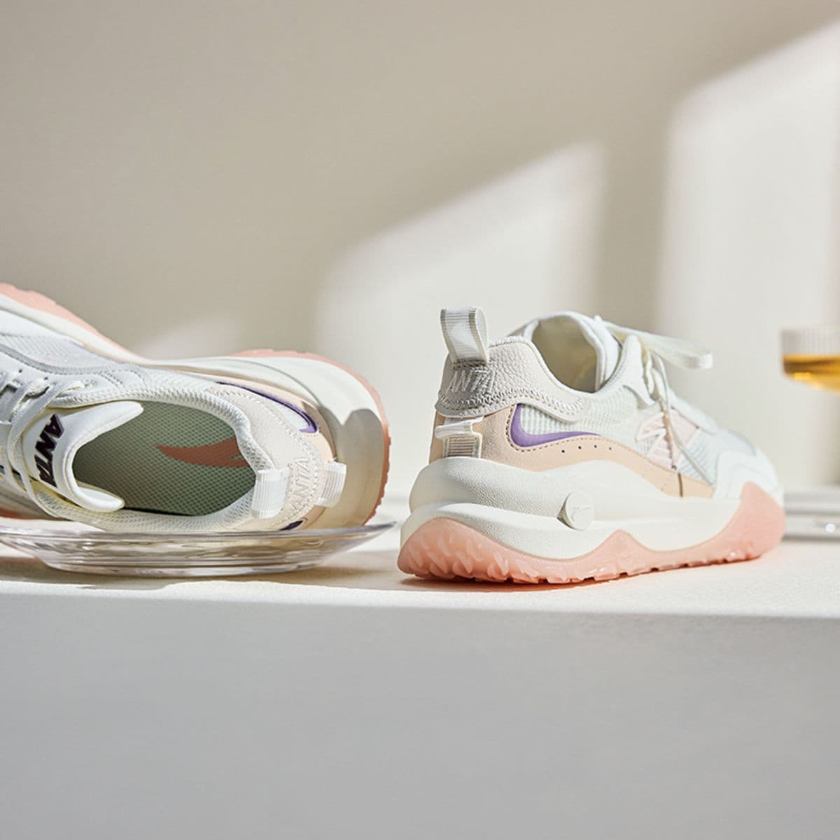 Anta Vintage Lightweight White Brown Pink