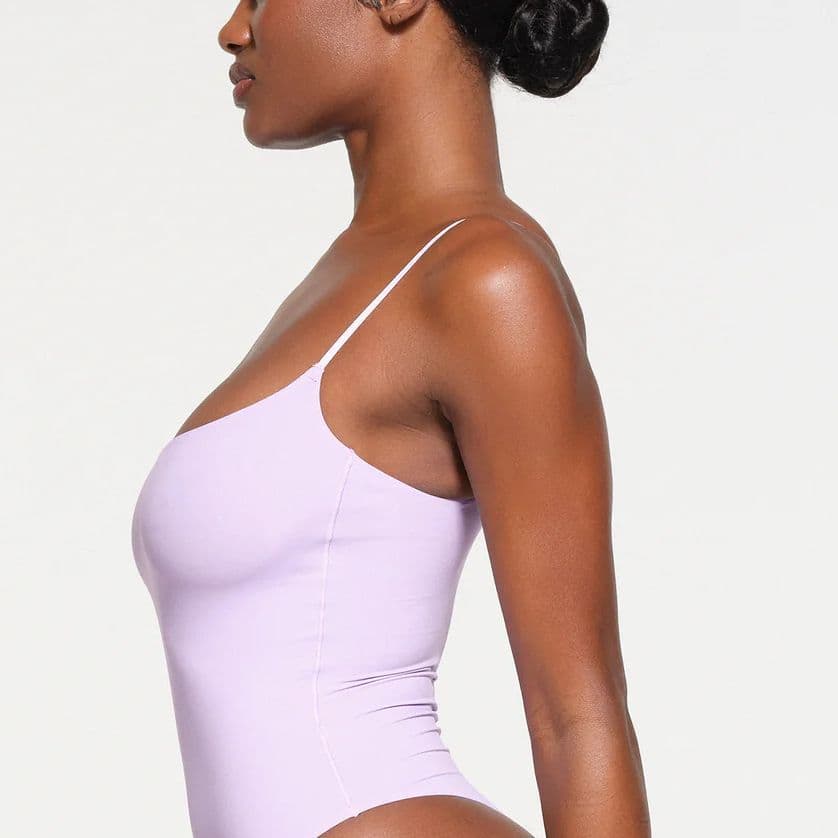 Skims FITS EVERYBODY CAMI BODYSUIT Jumpsuit LILY/Lily