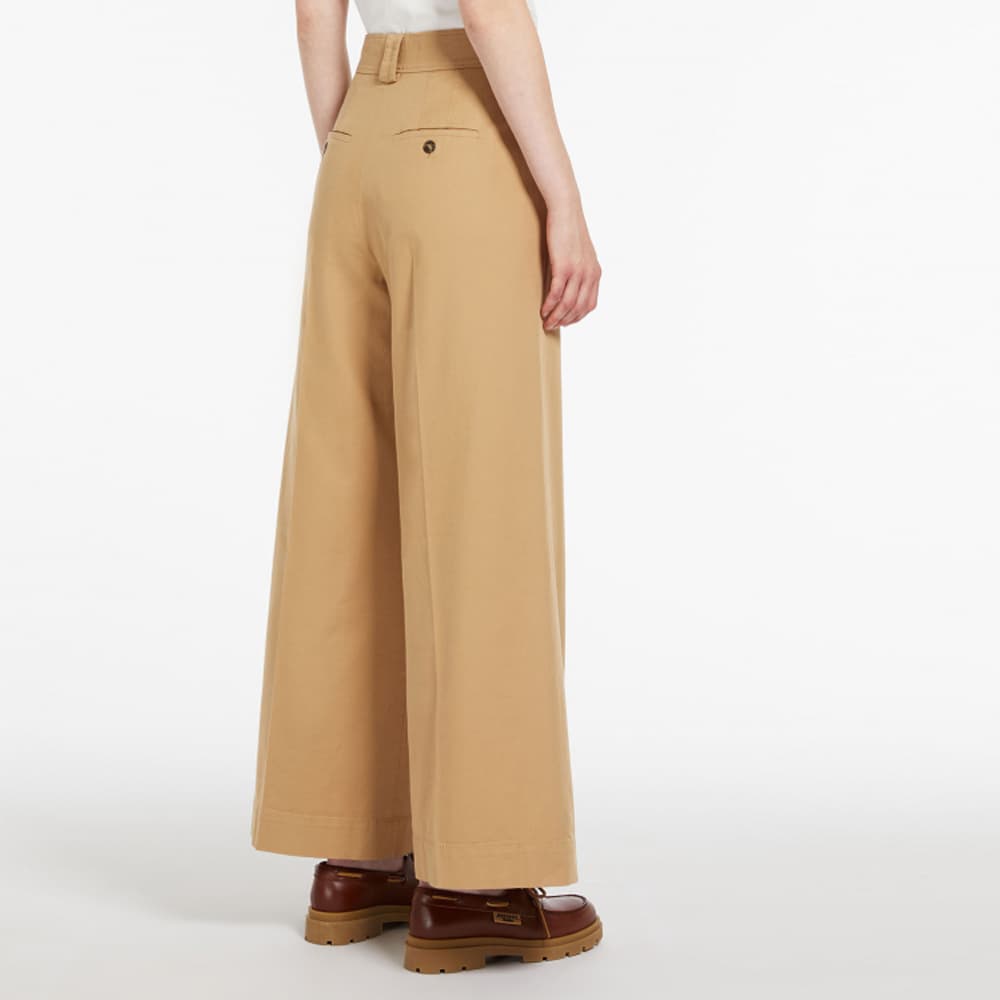 WEEKEND MaxMara Beige Yellow