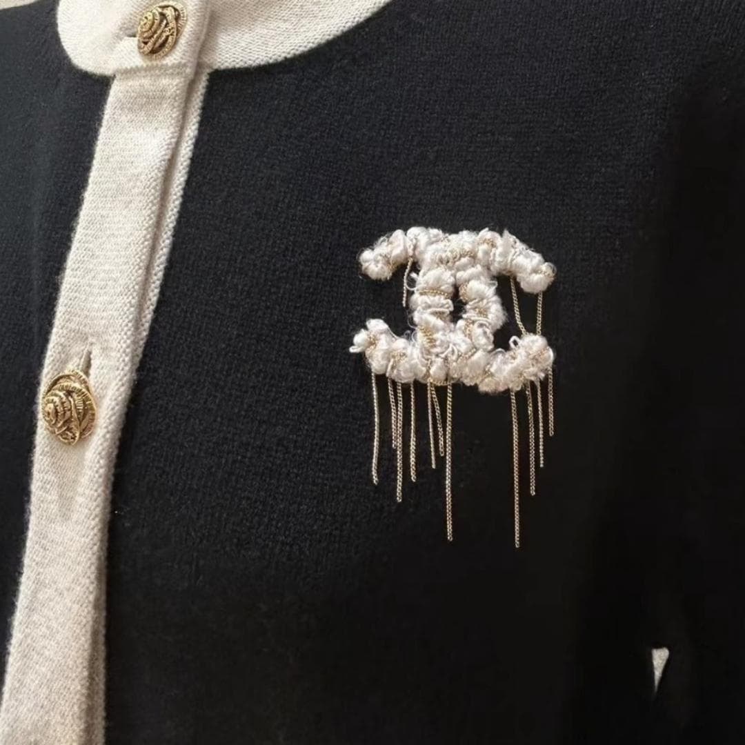 CHANEL 26K Cashmere Sweater