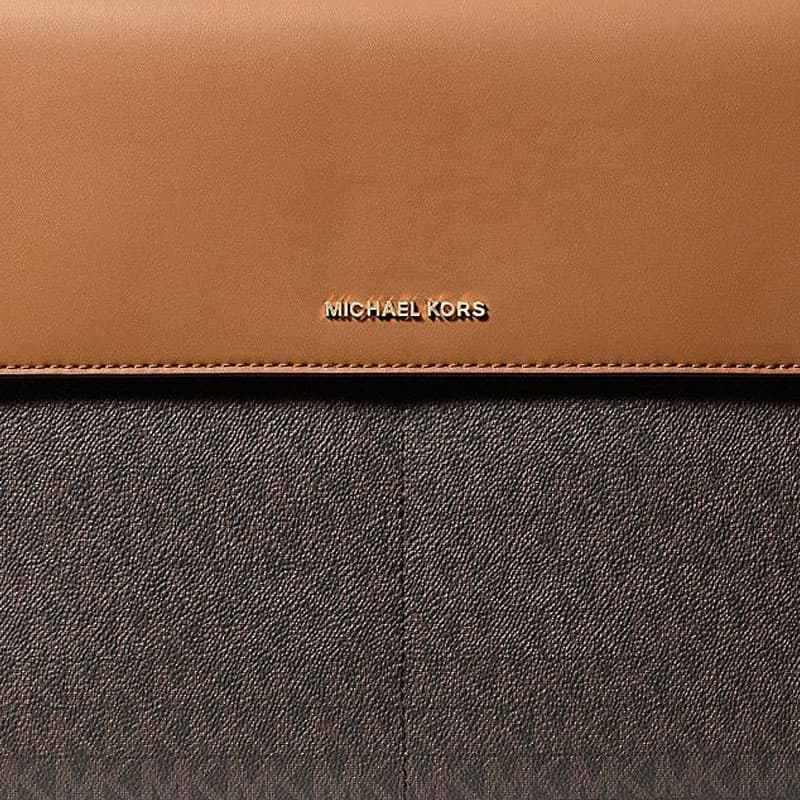 MICHAEL KORS Jet Set Coated Canvas Laptop Bag Oak