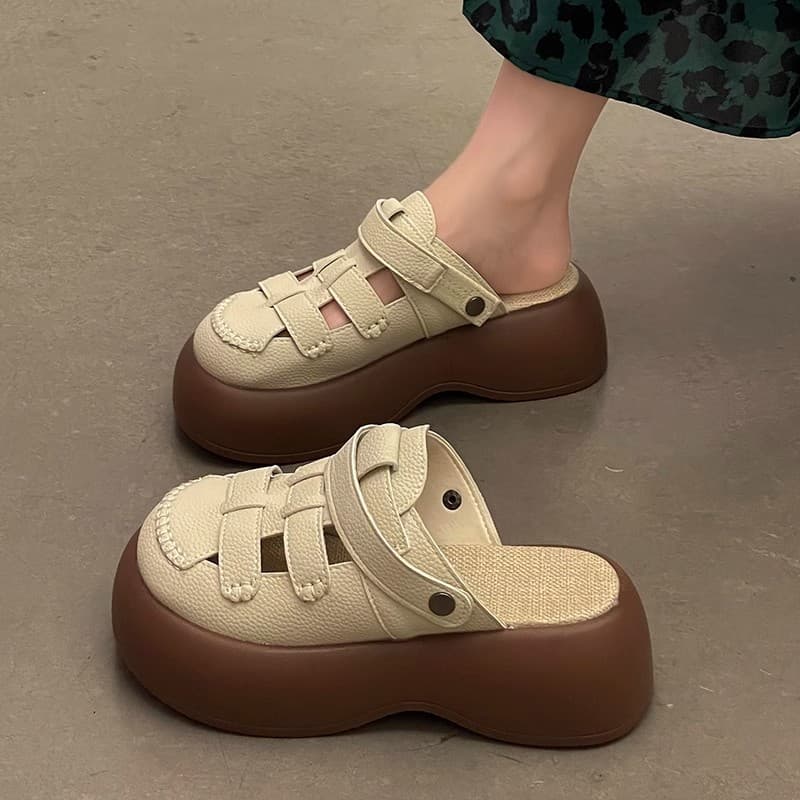 LIANGHUO Closed Toe Slippers Beige