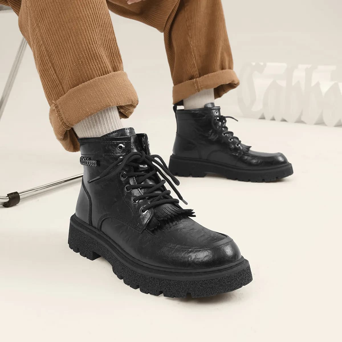 Cabbeen Minimalist Style Versatile Trendy Vintage Short Martin Boot Black