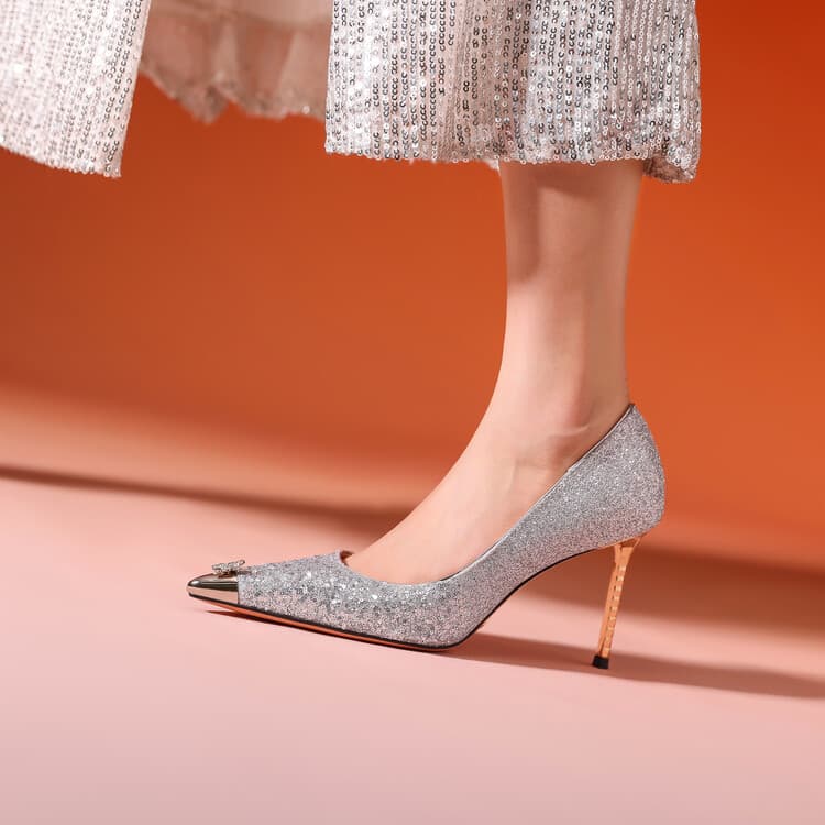 Su Yanjiao Slim Heel