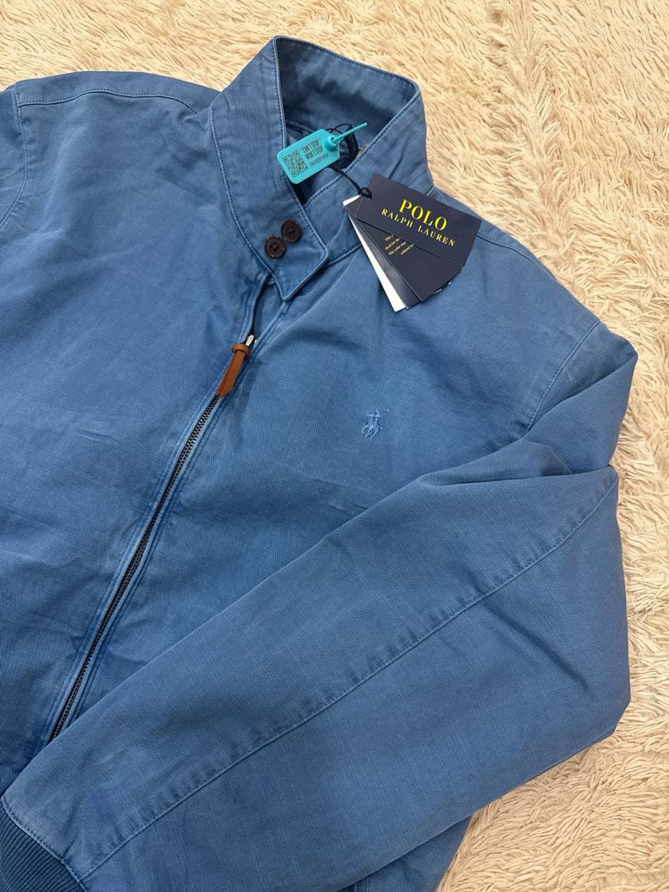 Все четко, были проблемы с размерами, но менеджеры все решили, правда пришлось немного подождать, итог, результат превзошел все ожидания!!! Спасибо команде группы, буду заказывать еще